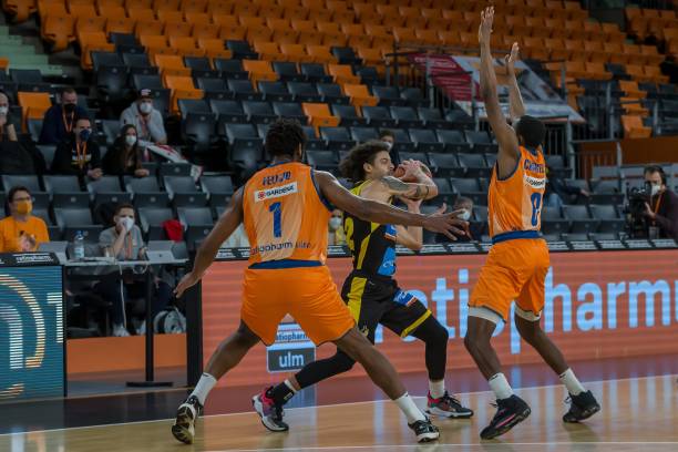 险胜步行者 险胜步行者